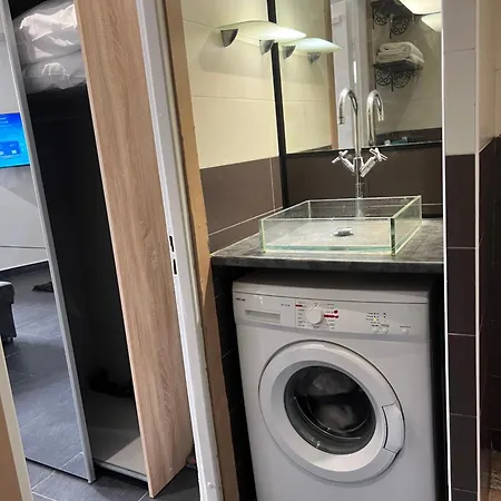 Apparemment151 * Cannes